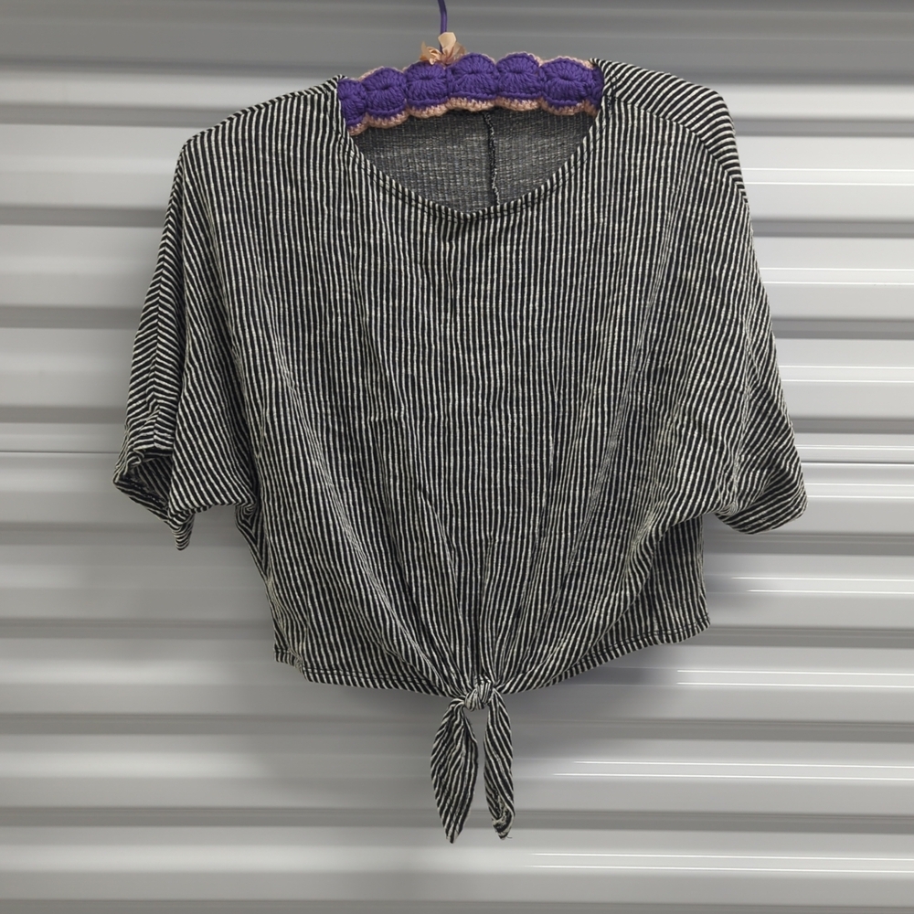 Striped Tie-Front Crop Top - Black & White